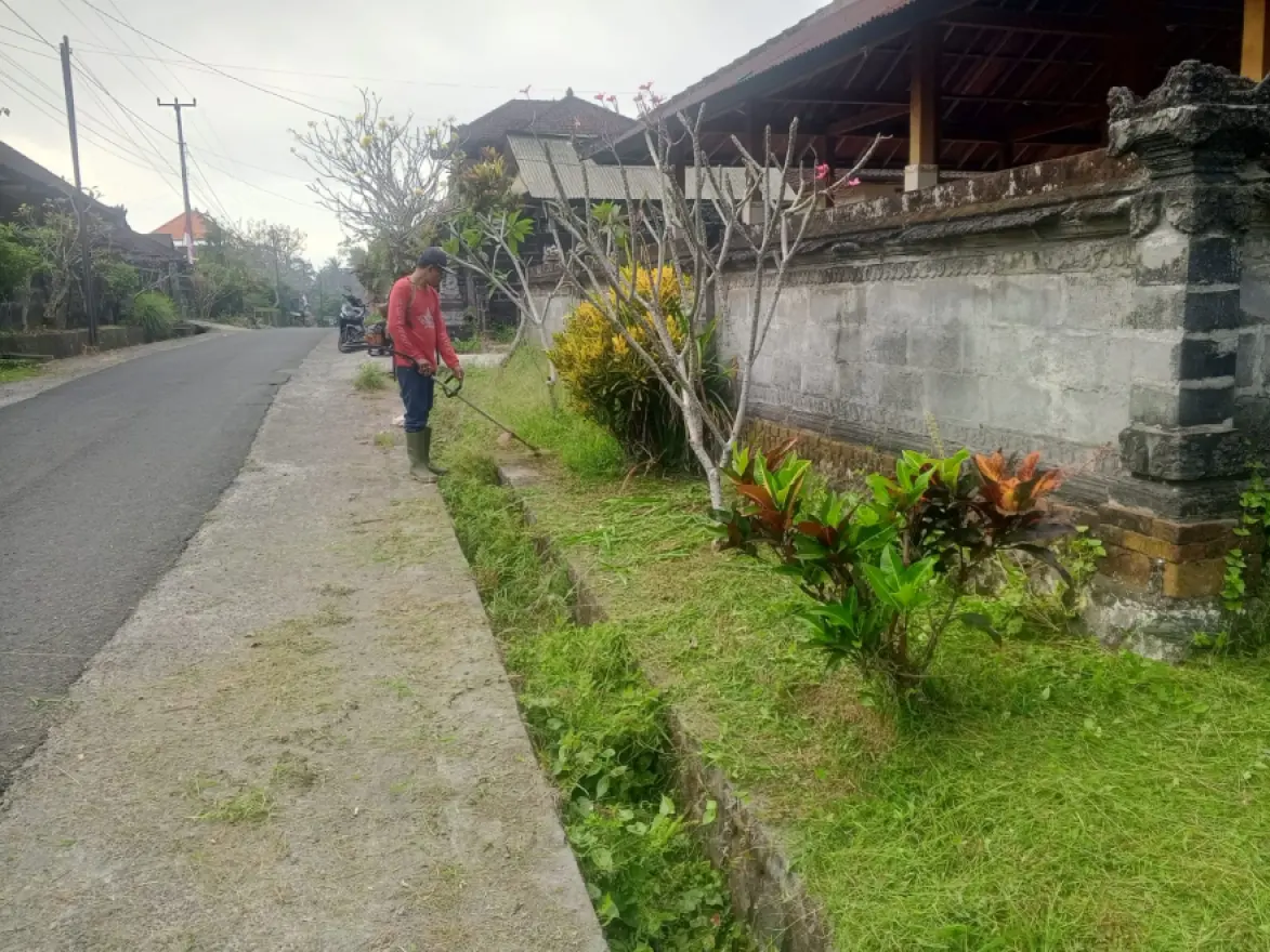 Gotong Royong Menyambut HUT ke-81 Kemerdekaan Republik Indonesia