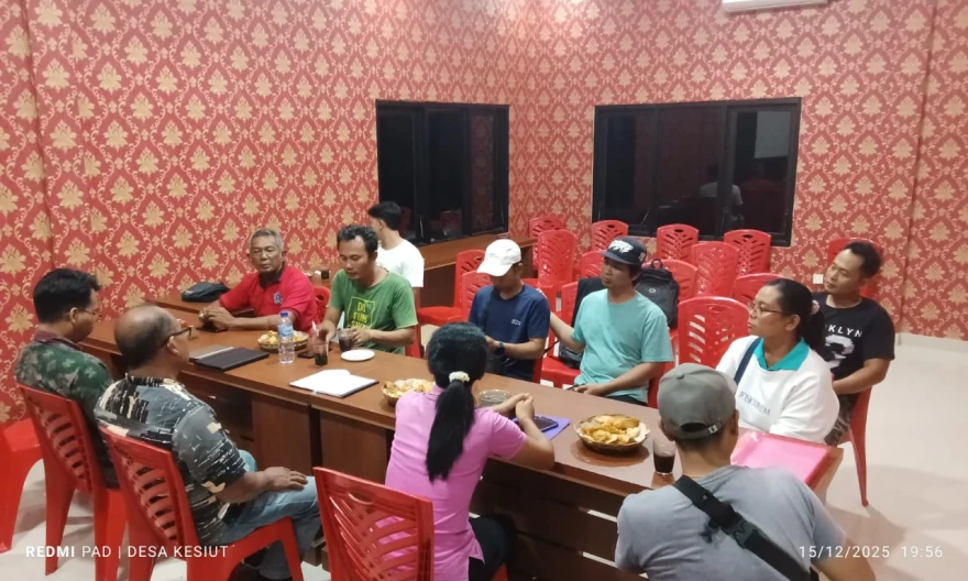 Rapat Koperasi Merah Putih