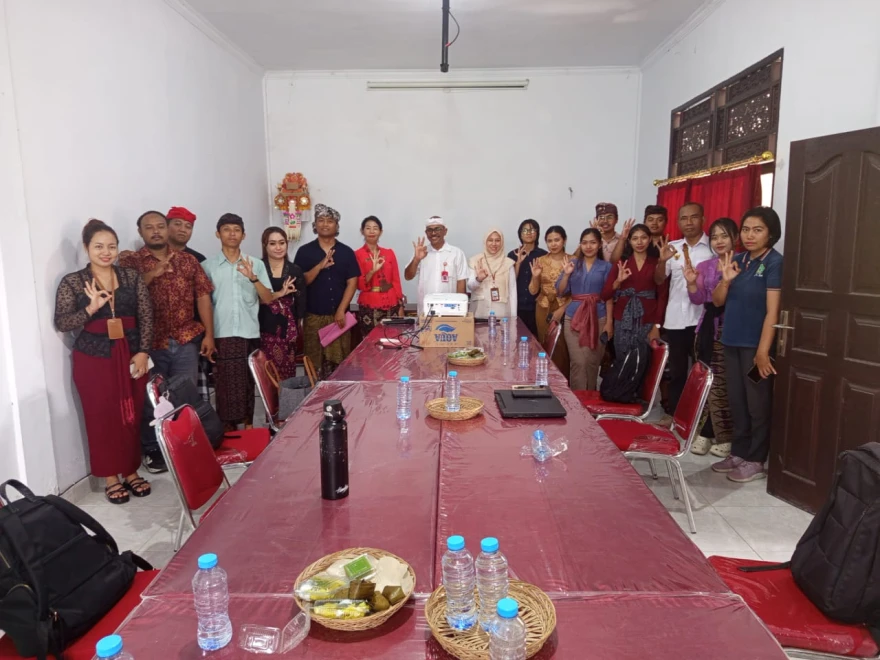 Workshop Mini Dan Dengar Pendapat Serta Publikasi Dan Komunikasi Berbasis Data Desa Presisi Tentang Pengelolaan Sampah Berbasis Sumber