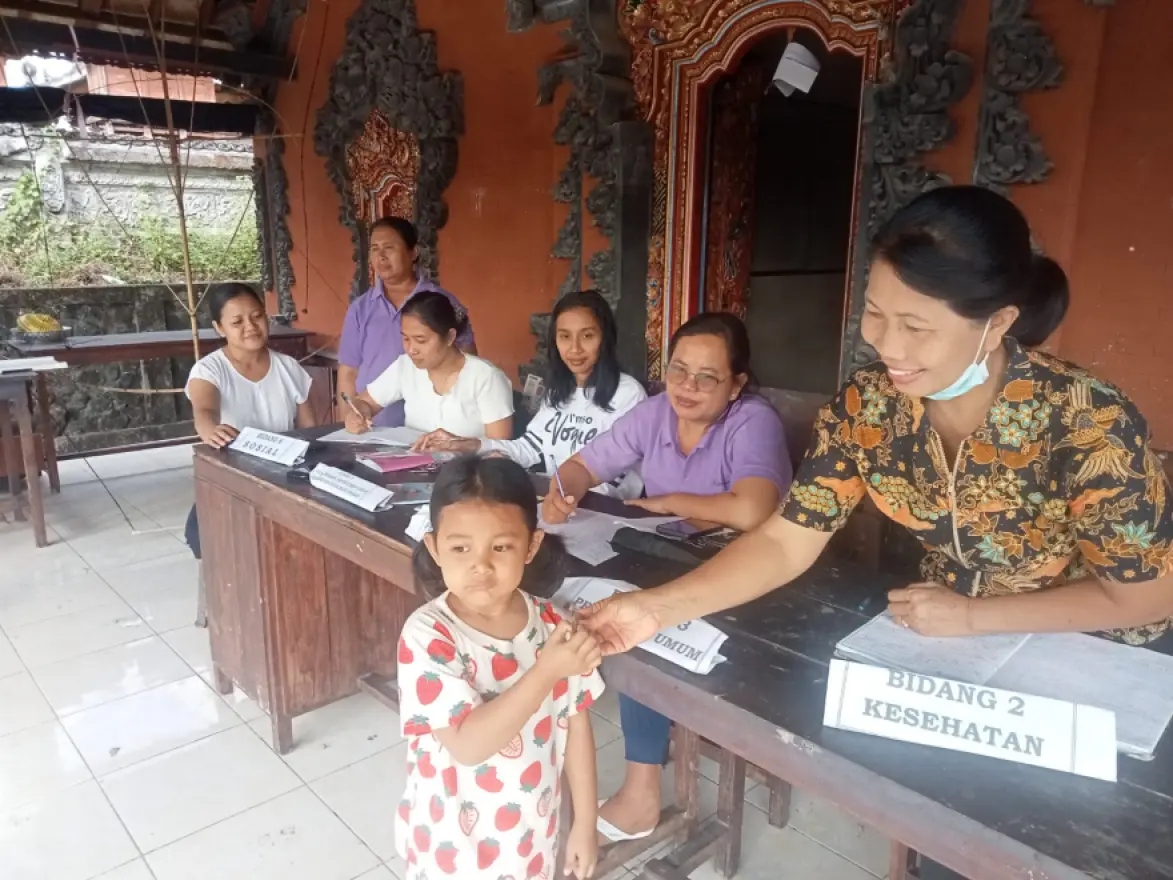 Kegiatan Posyandu di Banjar Dinas Kesiut Tengah Kelod