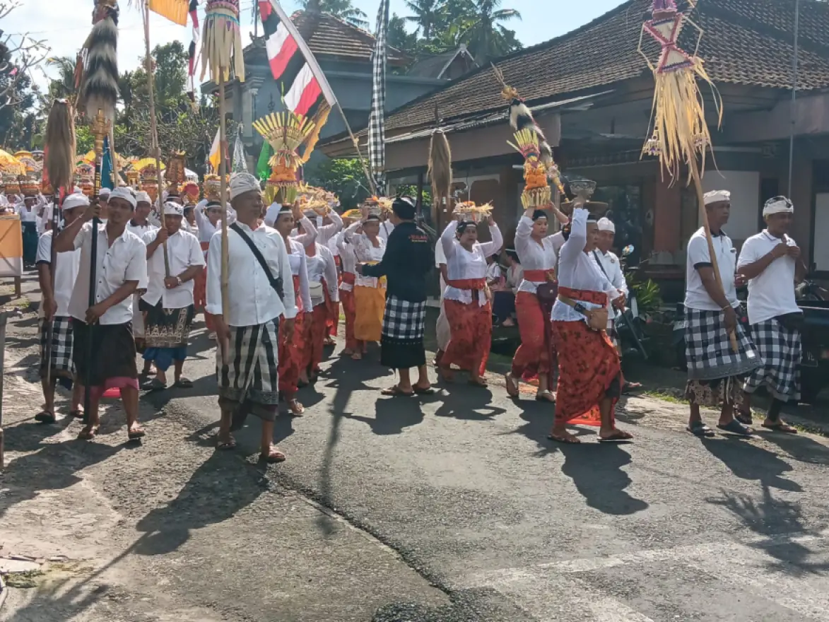 Nyineb Karya Ngenteg Linggih
