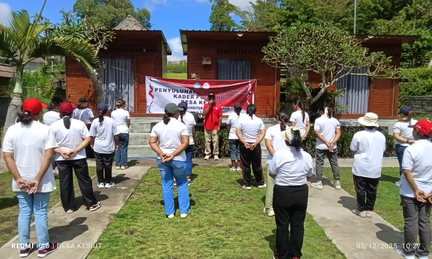 Penyuluhan dan Pelatihan Kader Posyandu serta Peningkatan Kapasitas Perangkat Desa